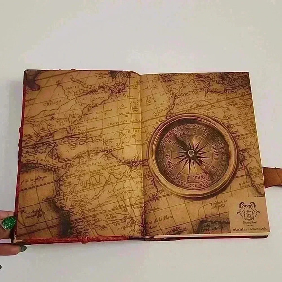 London Cherry Red Leather Journal Hand Made English (UK) Hook & Eye Closure - Picture 8 of 12